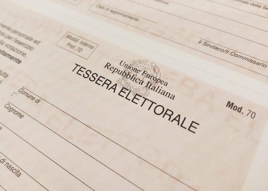 Ritiro tessere elettorali in occasione delle consultazioni regionali del 17 e 18 novembre